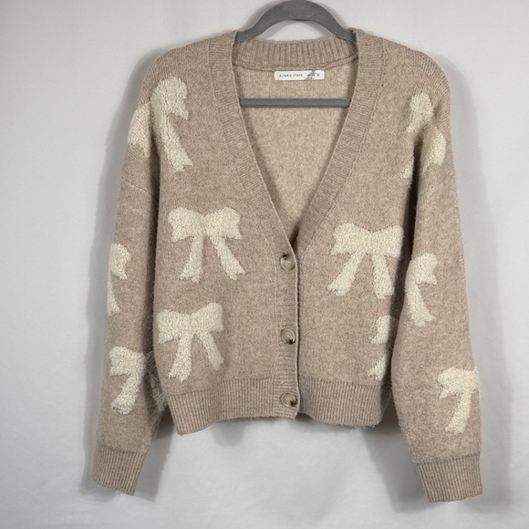 Altar'd State Sweaters - Altar'd State Tan Cardigan & Cream Bows. Oversized Small. Defect small hole